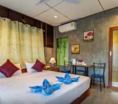 Двухместное бунгало Superior двуспальная кровать в Kanya Cozy Bungalows Kata Beach
