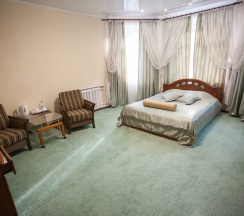 Полулюкс в Алиса