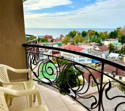 ДЕЛЮКС  2-х местный с доп местом и видом на море и бассейн в LooBeach SeaView