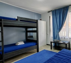 Коттедж двухкомнатный с 2 спальнями в White Village