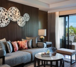 Двухместный люкс c 1 комнатой с балконом двуспальная кровать в Phuket Marriott Resort And Spa, Nai Yang Beach