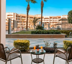 Номер Family в Pickalbatros White Beach Resort - Hurghada