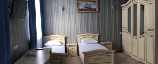 Номер стандарт с 3 односпальными кроватями в Гранд Отель