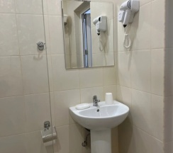 Двухместный номер Стандартный (2 отдельные кровати) в Голден Плаза