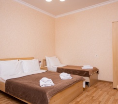 Стандарт 3-местный с двуспальной и односпальной кроватью и балконом в Джульетта