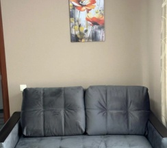 Двухместный полулюкс с балконом 2 отдельные кровати в Ушба