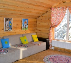 Дом в Евразия