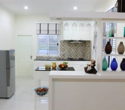 Вилла с 2 комнатами в Suanson Paragon Green Villas