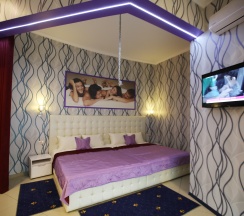 Двухместный номер с кроватью размера "king-size" в День & Ночь
