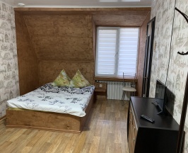 Трехместный номер в Пчелка