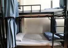 Кровать в общем номере в Krit Hostel