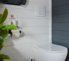 Двухместное Дом Barn № 8 с видом на озеро двуспальная кровать в Городок