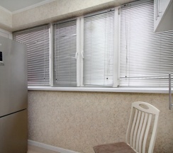 Двухместные апартаменты Comfort с 3 комнатами с балконом двуспальная кровать в Квартирное бюро