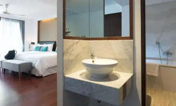 Четырёхместный мини люкс с балконом в Loligo Resort Hua Hin