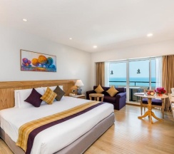 Двухместный номер Ocean Deluxe двуспальная кровать в Royal Cliff Beach Hotel Pattaya