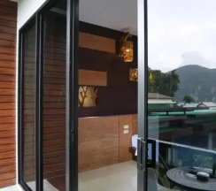 Двухместный люкс Deluxe с видом на море (двуспальная кровать) в Chaokoh Phi Phi Hotel & Resort