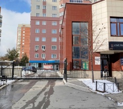 Студия с балконом в Апартаменты Студия Крылова 34