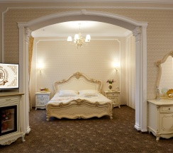 Гранд Люкс в Легенда