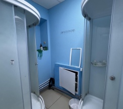 Кровать в 10-местном общем номере в Сити-В