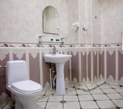 Трёхместный номер Economy в Royal Palace Hotel Baku
