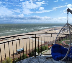 2-комнатные апартаменты люкс премиум с 1 двуспальной кроватью и диваном в Apart Ru Hotel