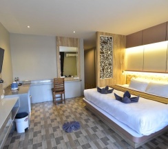 Двухместный номер Deluxe c 1 комнатой с видом на город двуспальная кровать в Ricci House Resort