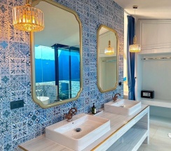 Двухместный номер Standard с видом на бассейн двуспальная кровать в The Kiri Villas Resort