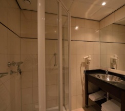 Двухместный номер Standard двуспальная кровать в Best Western Dam Square Inn