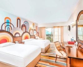 Трёхместный номер Corner Superior в Megasaray WestBeach Antalya