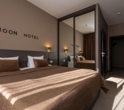 Номер стандарт с 1 двуспальной кроватью в Moon