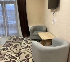 Номер Superior в Gombor