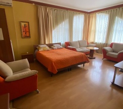 Стандартный трехместный номер в Ямал