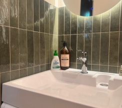 г.Санкт-Петербург ул.Черняховского д.56 в Апартаменты Чей Чемодан