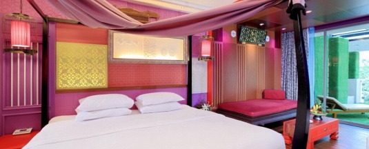 Семейный люкс с 2 комнатами в Patong Beach Hotel