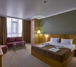 Двухместный полулюкс двуспальная кровать в Altyn Eco Park