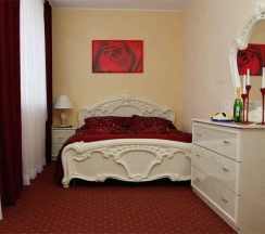 Номер студия комфорт с 1 двуспальной кроватью в Урал