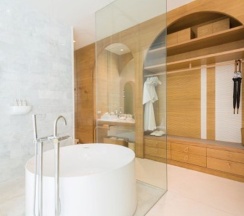 Двухместная Garden Pool Villa двуспальная кровать в Sala Samui Chaweng Beach Resort