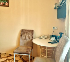 МАЛЕНЬКИЙ 2-местный со ВСЕМИ удобствами (старый номерной фонд) в MaxxRoyal