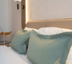 Двухместный люкс двуспальная кровать в Sea star hotel