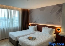 Трёхместный номер Standard в Buri Sriphu Hotel & Convention Centre