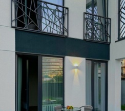 Улучшенная трёхместная комната в Deus