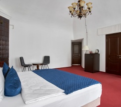 Улучшенный четырехместный номер в Палаты Хованских