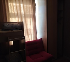 Кровать в 8-местном женском номере 25м2 (1) в Диско