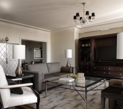 Номер люкс делюкс с 1 двуспальной кроватью в Four Seasons Hotel Moscow
