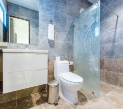 Вилла с 4 комнатами с красивым видом из окна в Отель The Oriental Beach Pearl