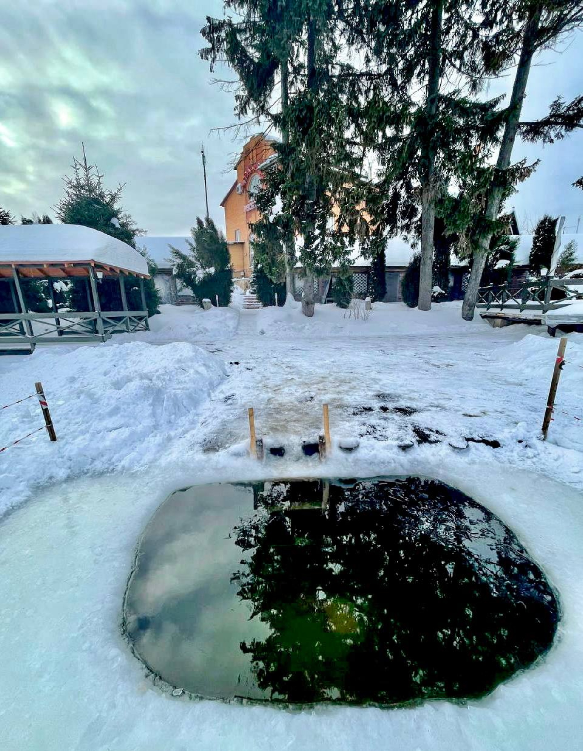 Усадьба в Юрлово, ресторан, Гостевой дом Усадьба в Юрлово, Пятницкое шоссе,  107, д. Юрлово — 2ГИС