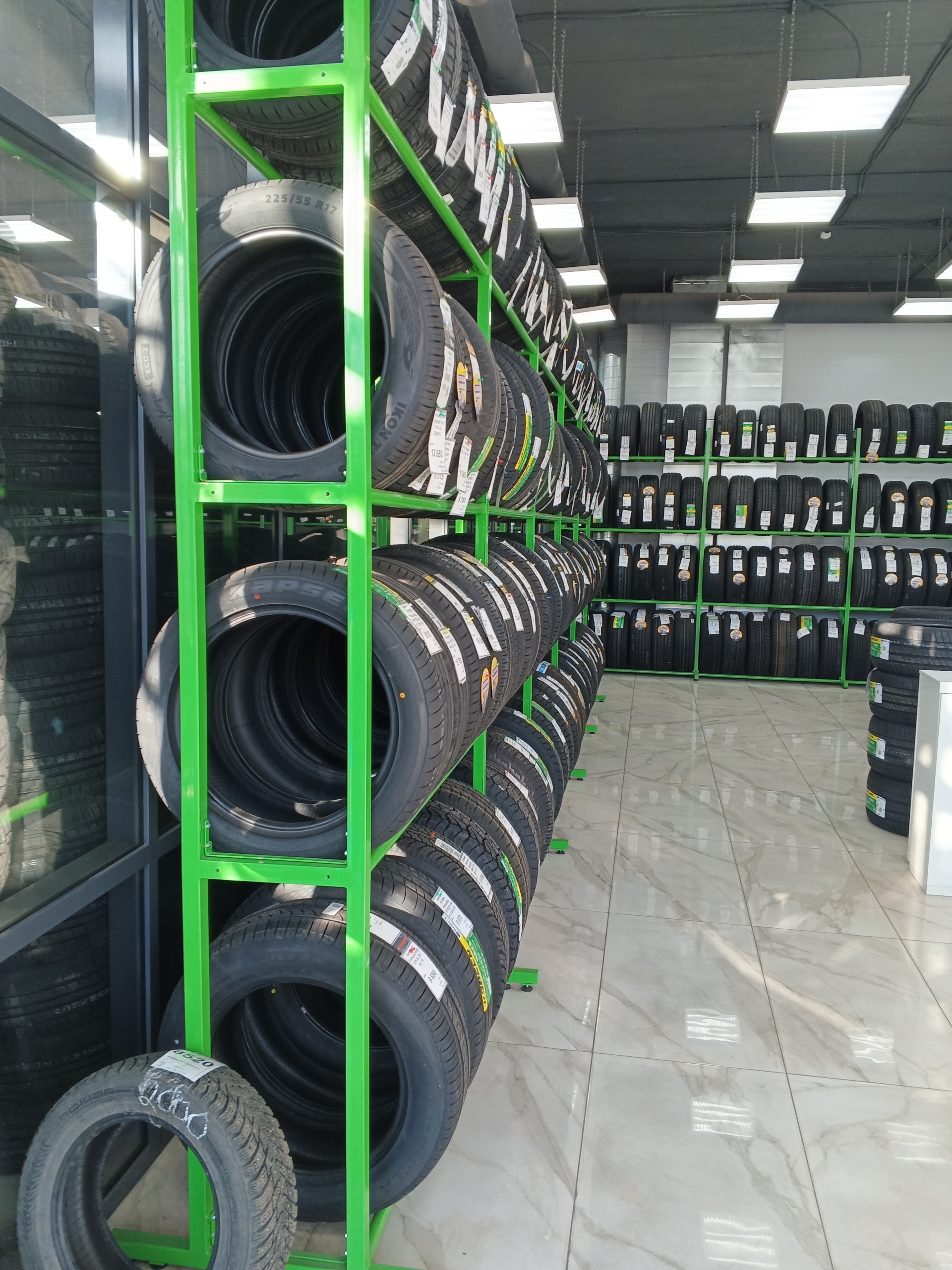 Красшина, Nokian Tyres, улица Шахтёров, 66/5, Красноярск — 2ГИС