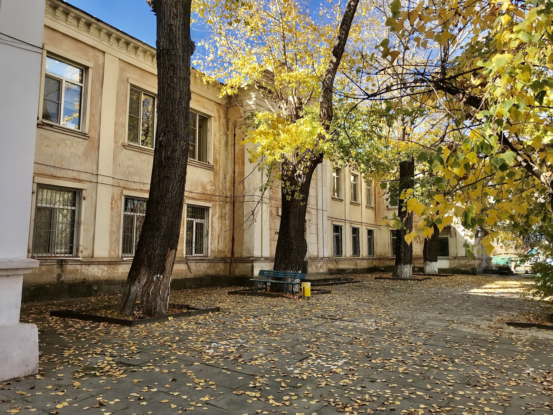 Городская клиническая больница №1, взрослое офтальмологическое отделение,  посёлок им. Саши Чекалина, 7, Волгоград — 2ГИС