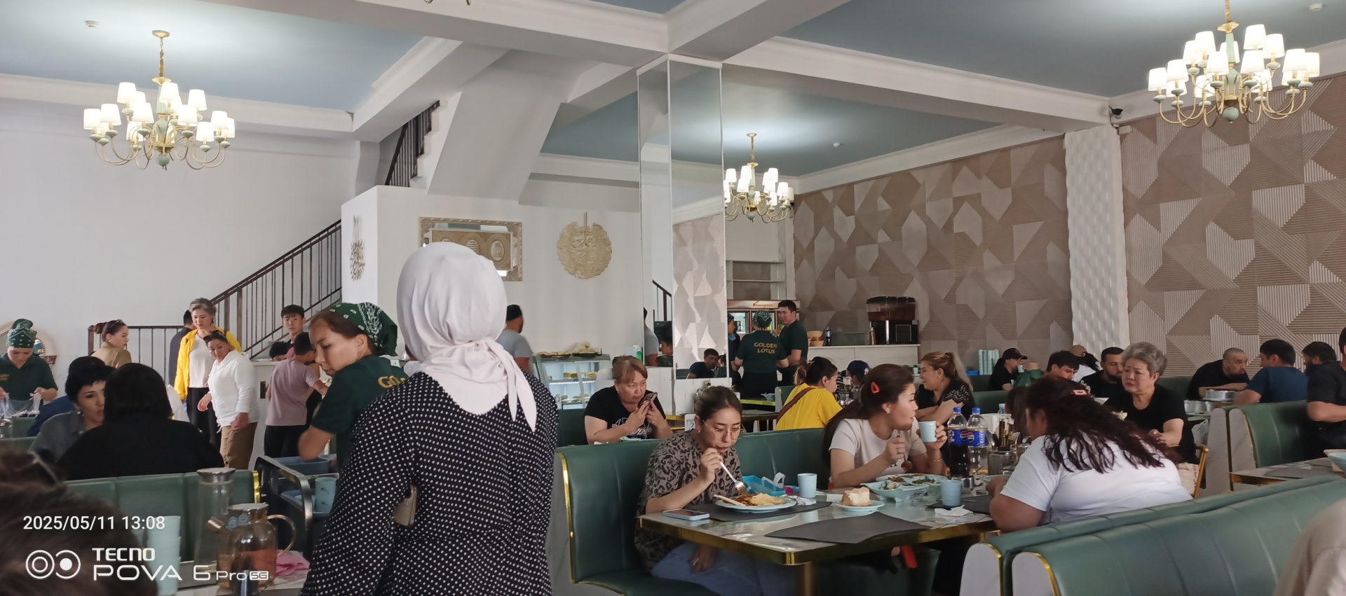 Массажерлер сперму ішінде орыс қыздар Бейнеде балапандардағы камминг көрсетілген.