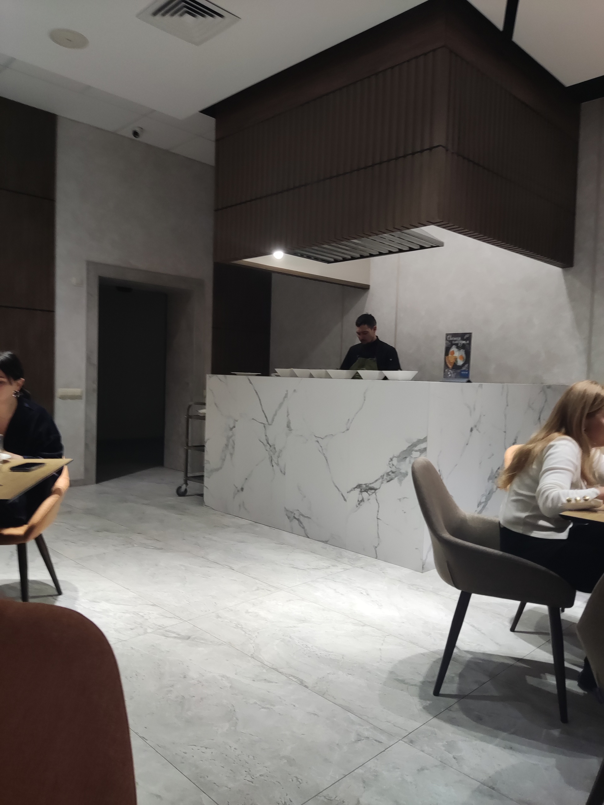 Luxor hotel, проспект Шинников, 8, Нижнекамск — 2ГИС